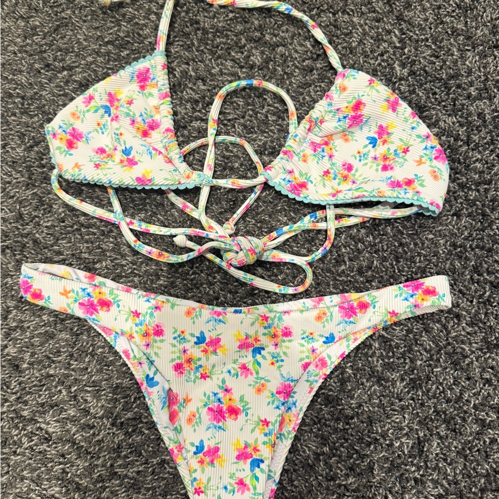 Kulani Kinis Floral Bikini Set